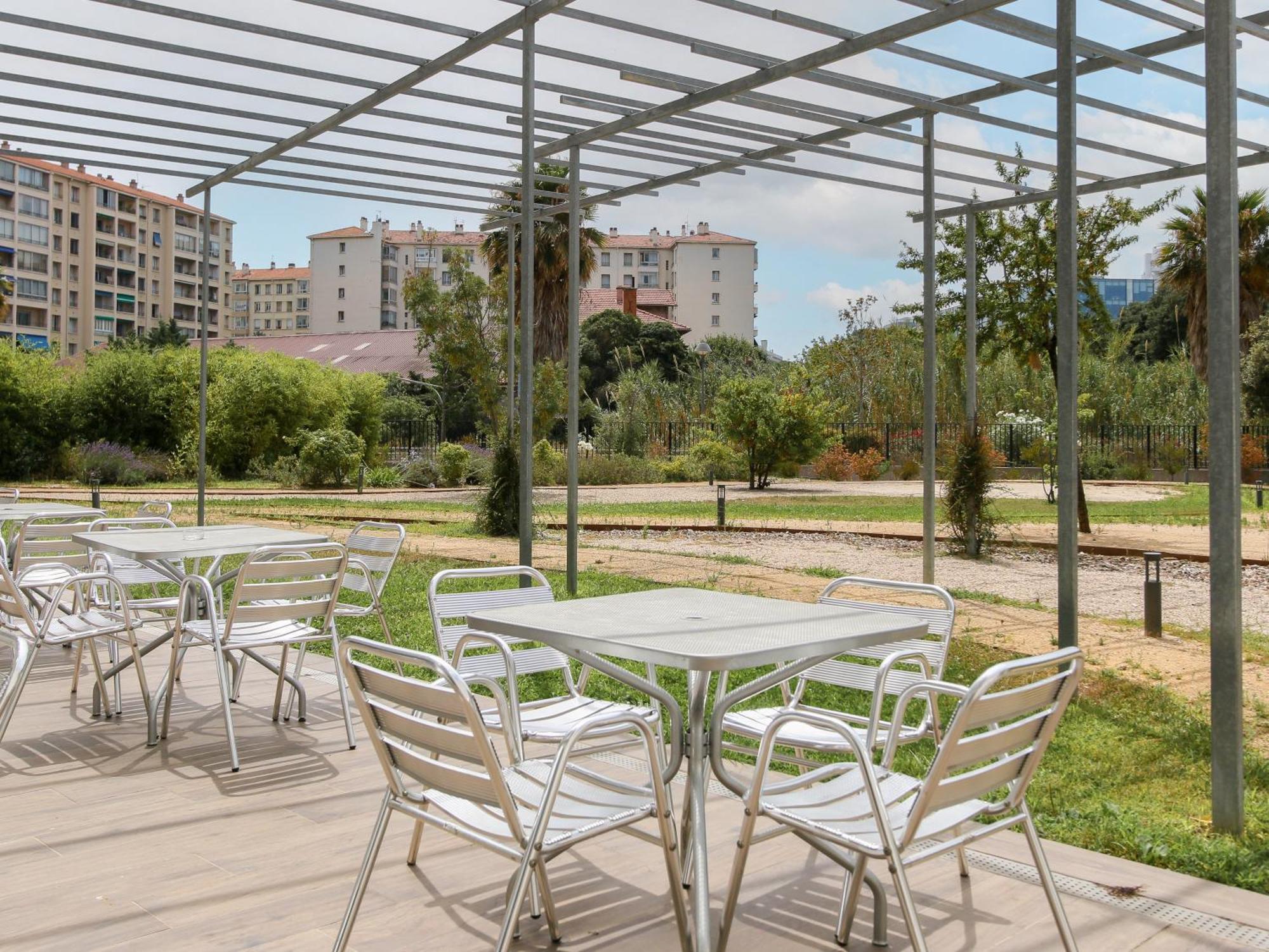 B&B Hotel Marseille Prado Velodrome Buitenkant foto
